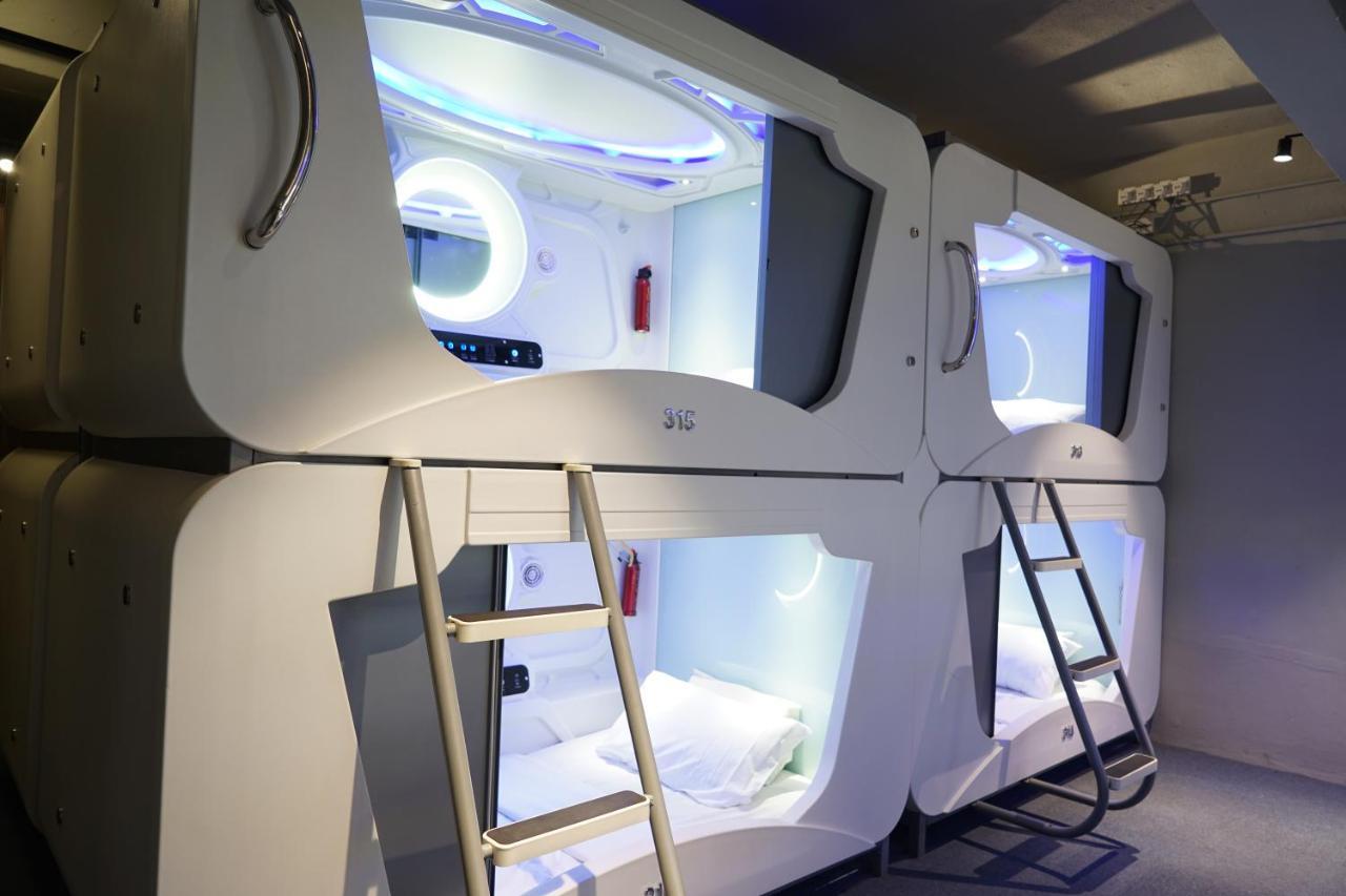 Q Capsule Hotel 조지타운 외부 사진