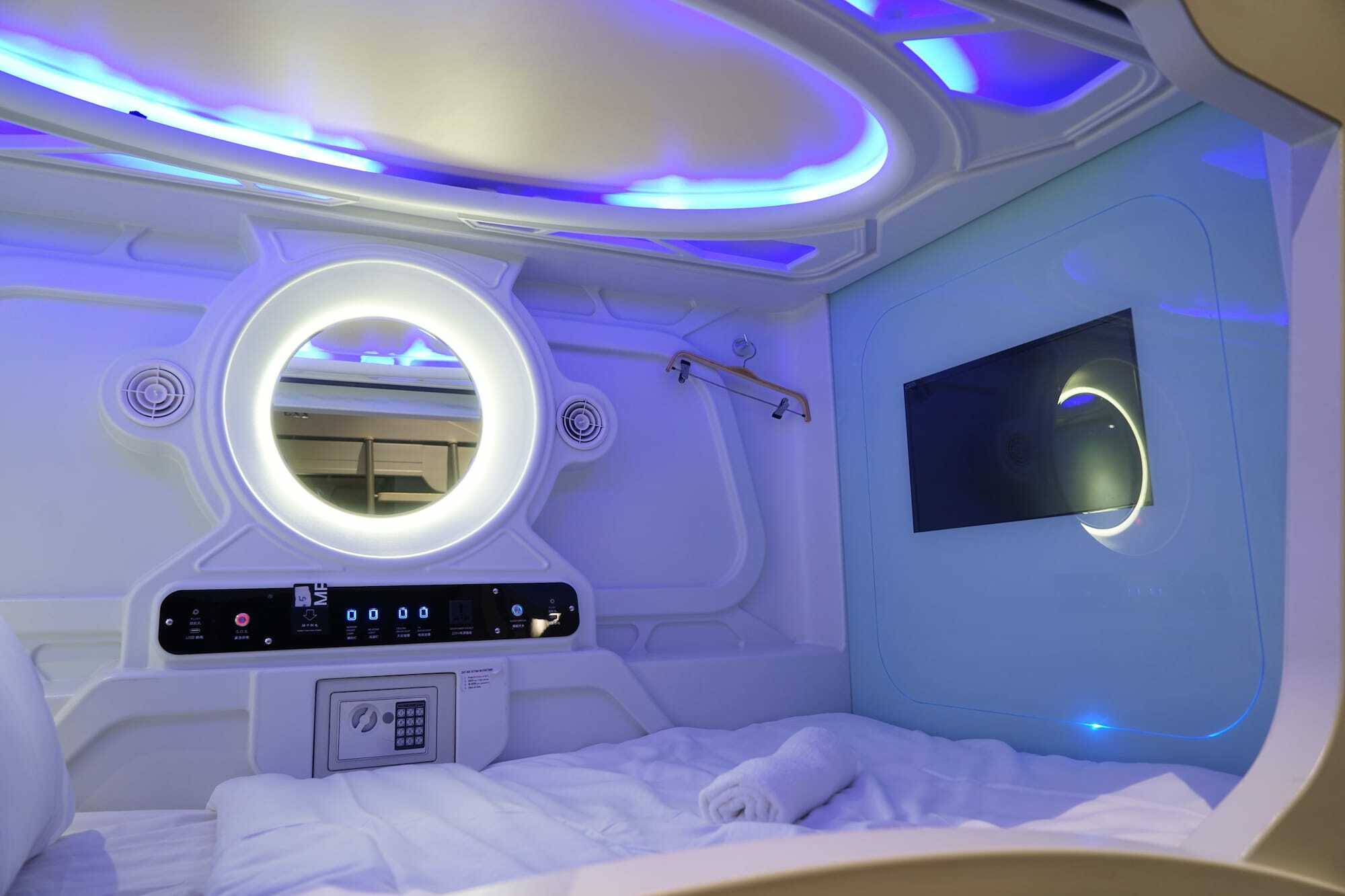 Q Capsule Hotel 조지타운 외부 사진